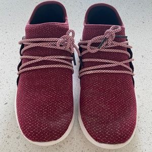 Limited edition waterproof Vessi's: women's size 8, sunset red Cityscape's